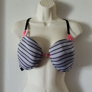 XOXO Beautiful Women's Bra, Size 40C